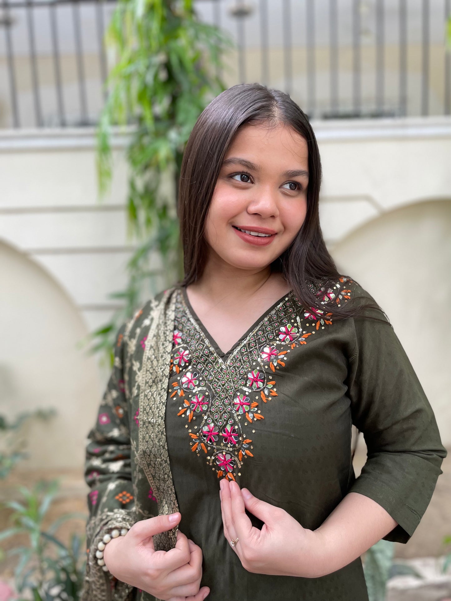 Mirror on the wall suit