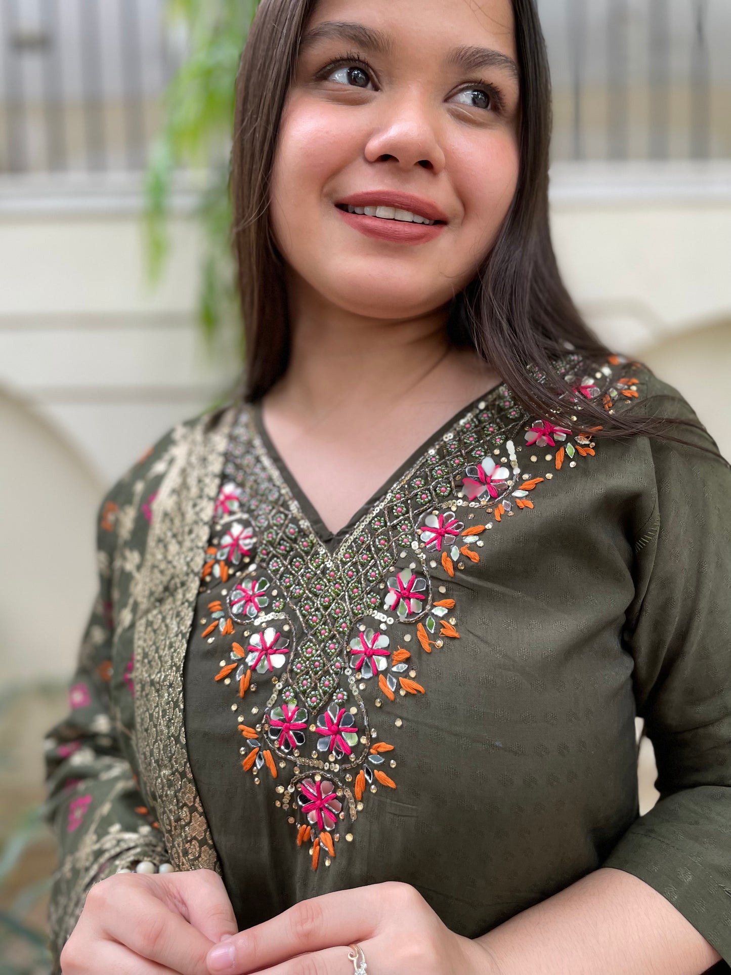 Mirror on the wall suit