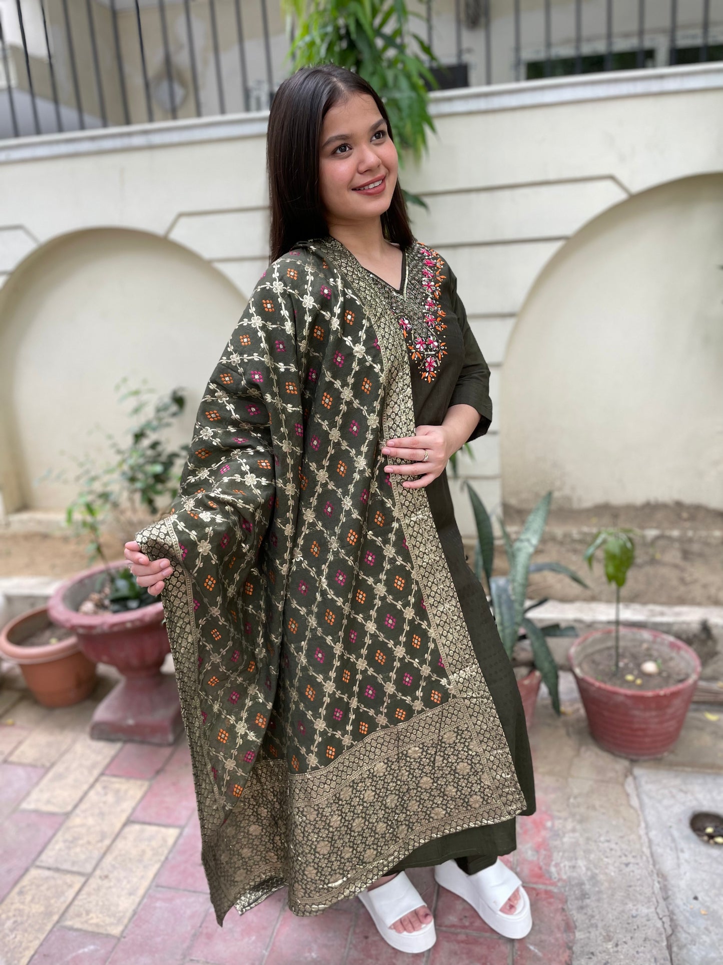 Mirror on the wall suit